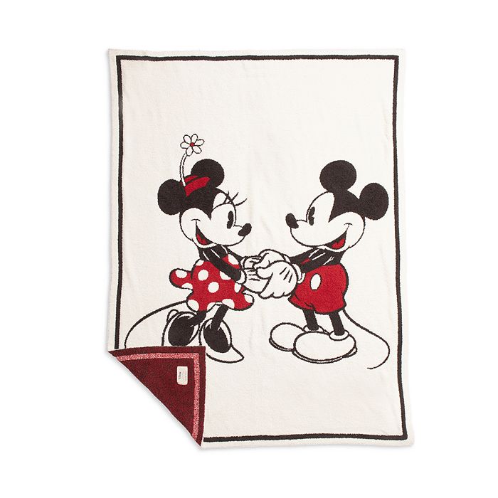 Barefoot dreams blanket clearance bloomingdales