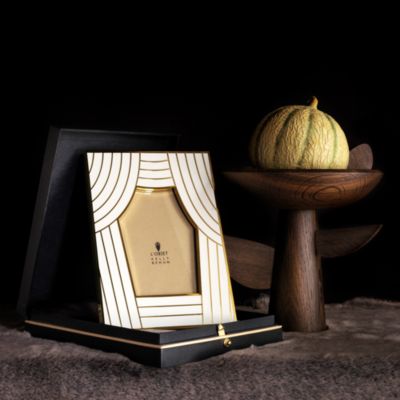 Curtain Up Frame 4" x 6"