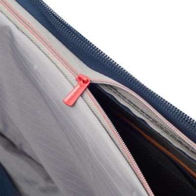 Helium DLX 29" Spinner Suitcase