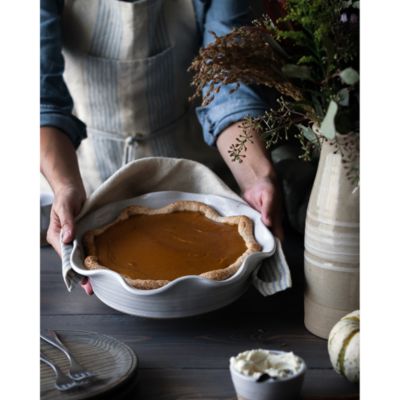 Laurel Pie Dish