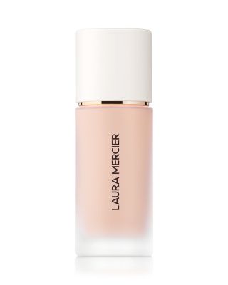 Real Flawless Weightless Perfecting Foundation