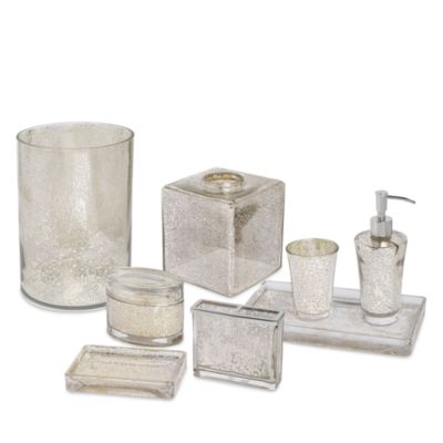 Vizcaya Bath Accessories