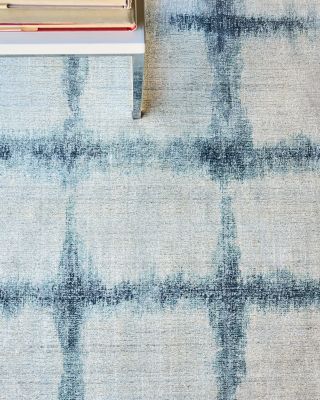 Chroma ER4717 Area Rug Collection