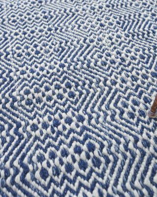 Echo ER4898 Area Rug Collection