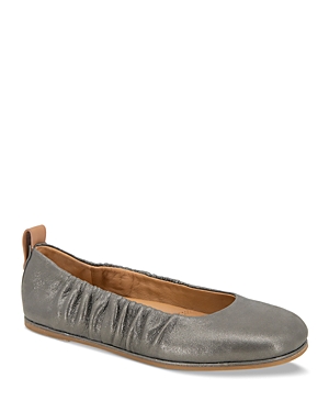 GENTLE SOULS BY KENNETH COLE GENTLE SOULS BY KENNETH COLE WOMEN'S MAVIS SLIP ON BALLET FLATS