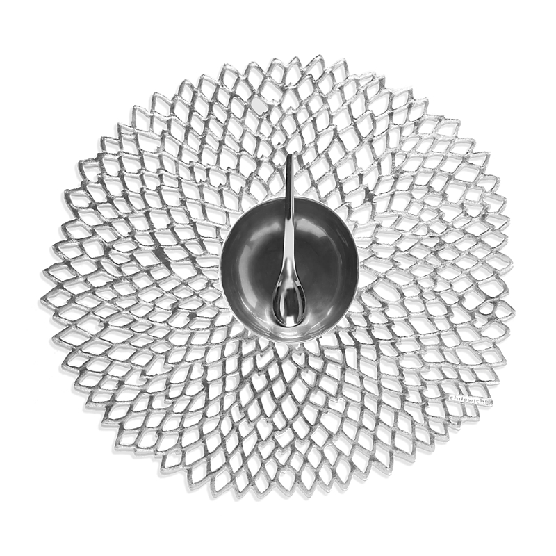 Chilewich Dahlia Pressed Vinyl Round Placemat In Silver