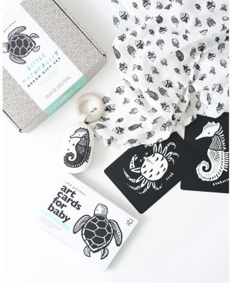 Little Naturalist Baby Animals Gift Set - Ages 0-12 Months