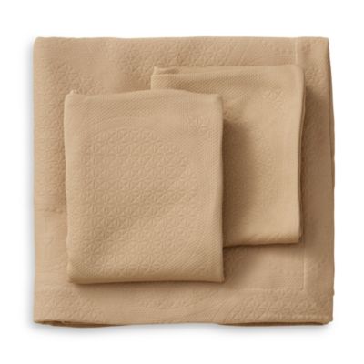 Great Hall Coverlet Set