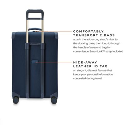 Baseline Medium Expandable Spinner Suitcase