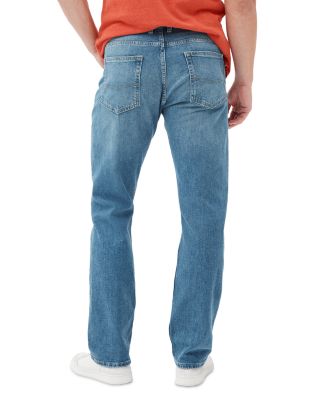 Timaru Relaxed Fit Jeans in Light Blue