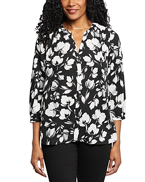 NYDJ THREE QUARTER SLEEVE PRINTED PINTUCKED BACK BLOUSE