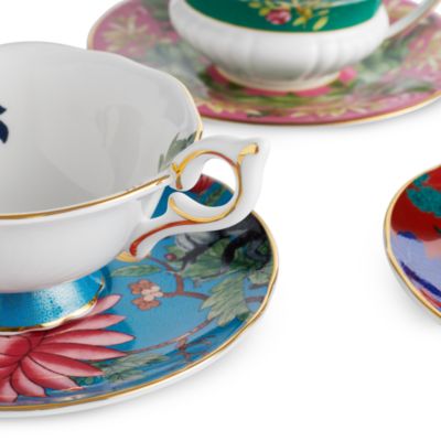 Wonderlust Teacup and Saucer Service for 4