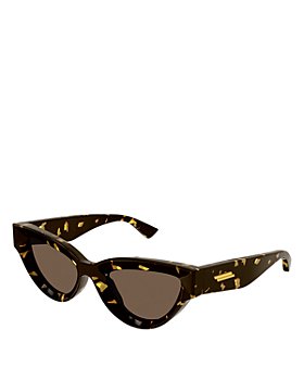 Pre-owned Chain Embellished Brown Squared Sunglasses