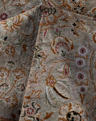 Fine Vibrance M1496 Area Rug, 8'2" x 9'9"