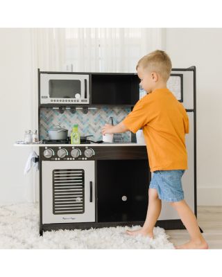 Chef's Kitchen - Ages 3+