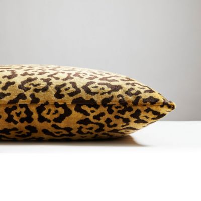 Leopardo Decorative Pillow, 22" x 22"