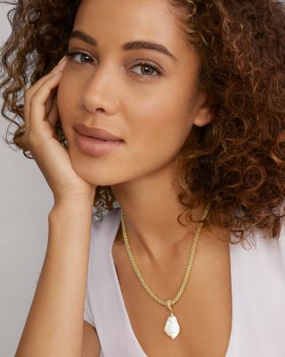 18K Yellow Gold Luna Cultured Freshwater Baroque Pearl Caviar Bead Pendant