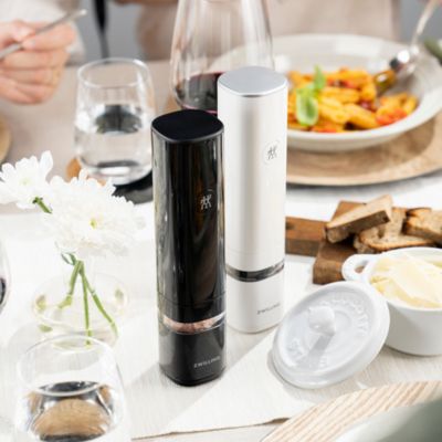 Enfinigy Salt & Pepper Mill, Set of 2