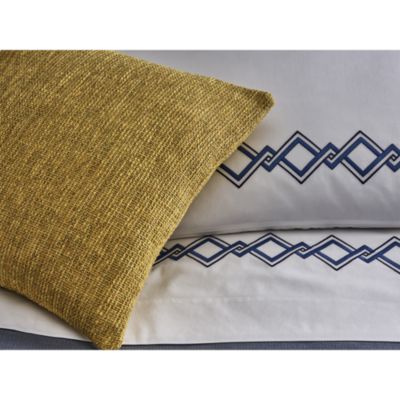 Twist Embroidery Sheet Set