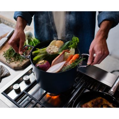 Space 8.5 Quart Stockpot and Lid