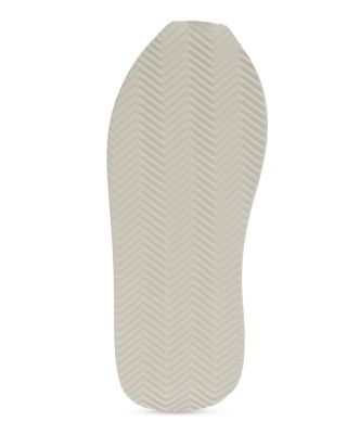 Women's DG Cushion Low Top Sneakers