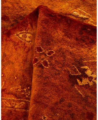 Bloomingdale's Fine Vibrance M1035 Runner Area Rug, 2'7" x 7'2"