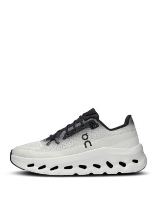 Women&#39;s Cloudtilt Low Top Sneakers in Black