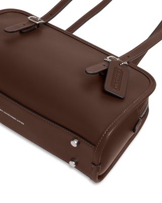 Glove Swing Zip Shoulder Bag