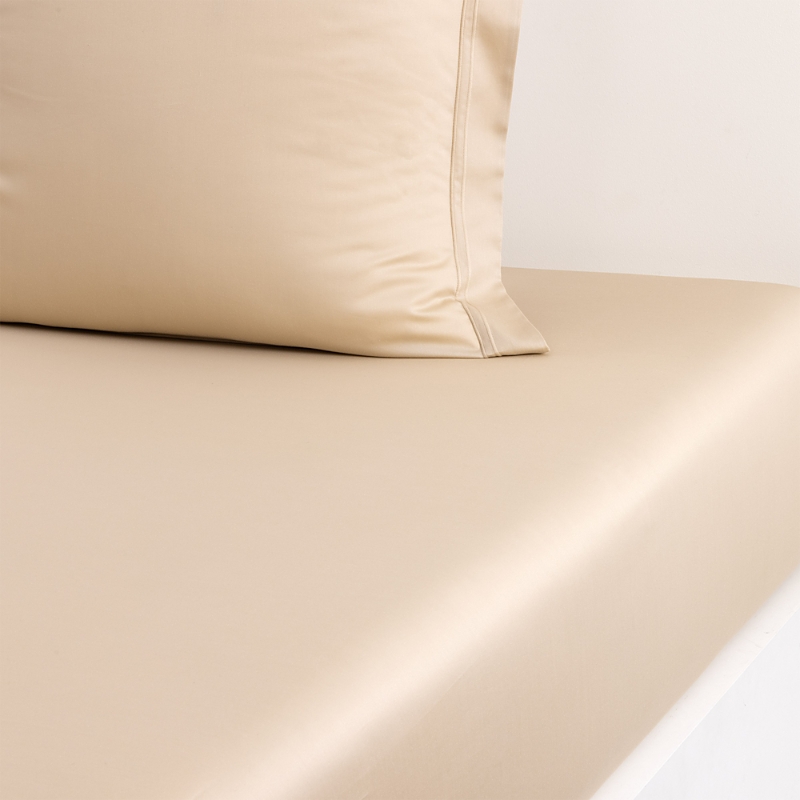 Yves Delorme Triomphe Fitted Sheet, Queen In Dune