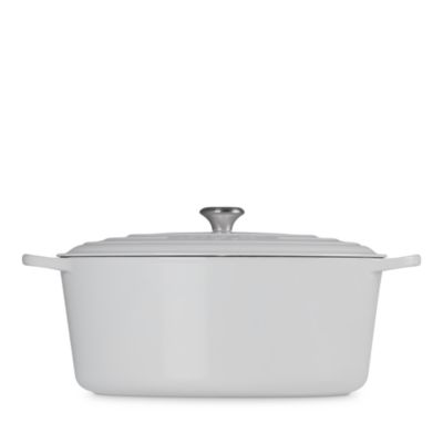 15.5-Quart Oval Dutch Oven