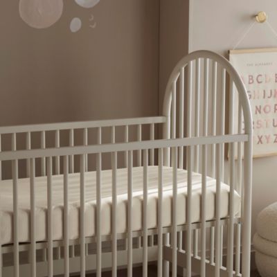 Signature Hemmed Fitted Crib Sheet