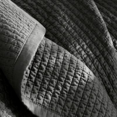 Signature Textured Stitch Quilt, Full Queen