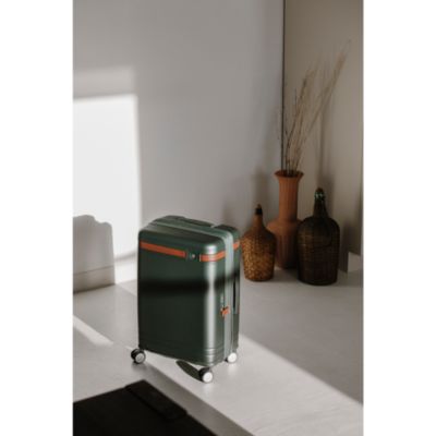 Virtuosa Expandable Carry On