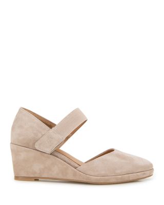 Women's Oriana Wedge Pumps