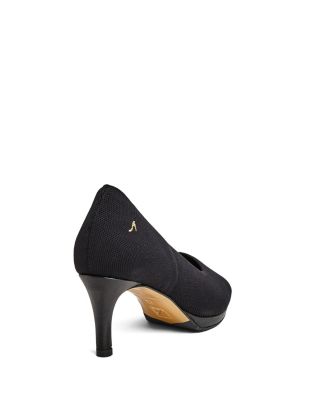  Women's Felicia Orthopedic Expandable Pumps