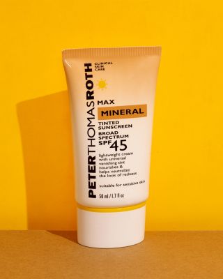 Peter Thomas Roth - Max Mineral Tinted Sunscreen Broad Spectrum SPF 45 1.7 oz.