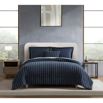 Snug Piped Comforter, King