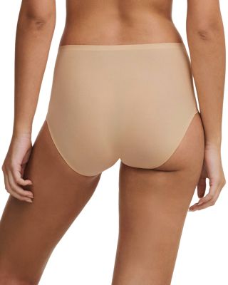 Soft Stretch One-Size Seamless Briefs