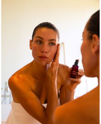 Light-Activated Glow Serum