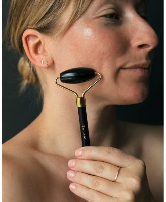 Black Obsidian Gua Sha + Face Roller Set