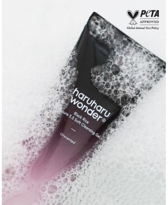 Black Rice Moisture 5.5 Soft Cleansing Gel