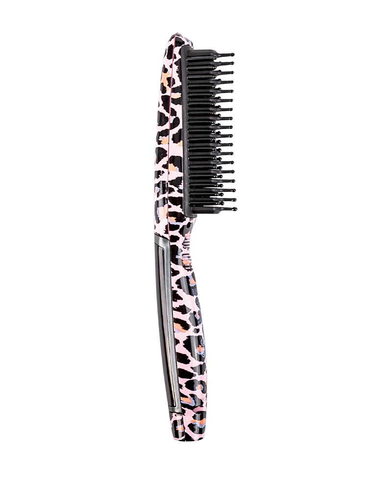 Calista Triangl Pro Heated Detailer Brush