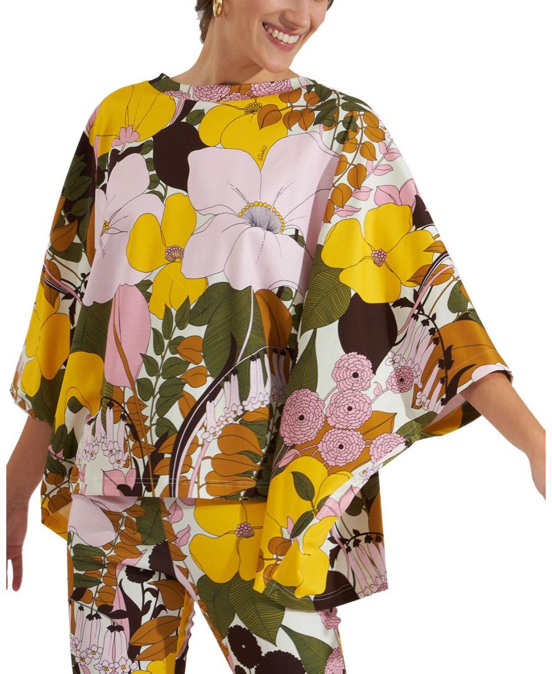 La DoubleJ Meditation Poncho in Big Flower Rose Pink