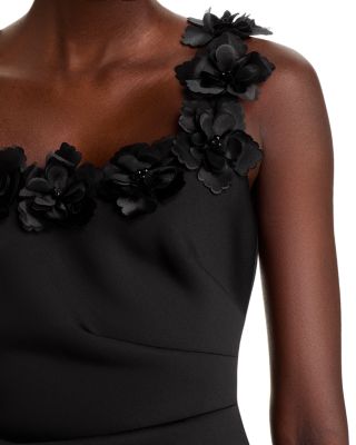 Floral Appliqu&eacute; Scoop Neck Dress