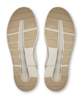 Men's The Roger Advantage Low Top Sneakers in White Sand