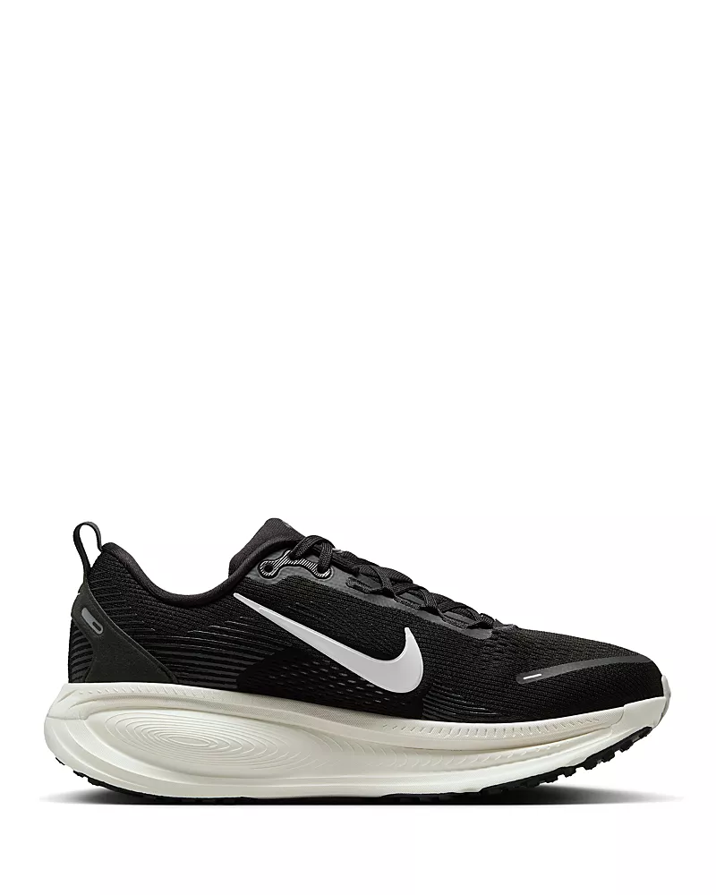 Nike Women's Vomero 18 Sneakers