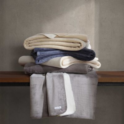 Modern Reversible Solid Bed Blanket, King