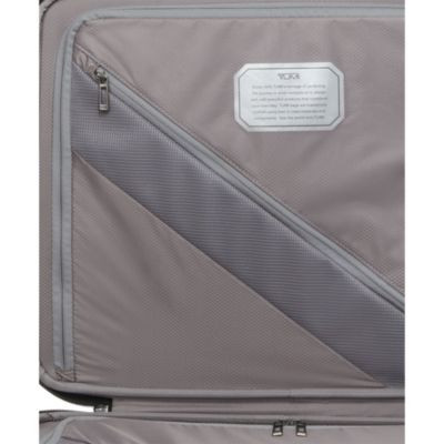 19 Degree Lightweight Continental Carry On Bag