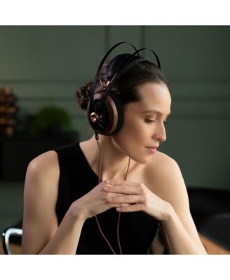 109 Pro Dynamic Open-Back Circumaural Headphones