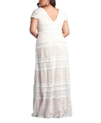 Plus Nisa Lace & Fringe Gown